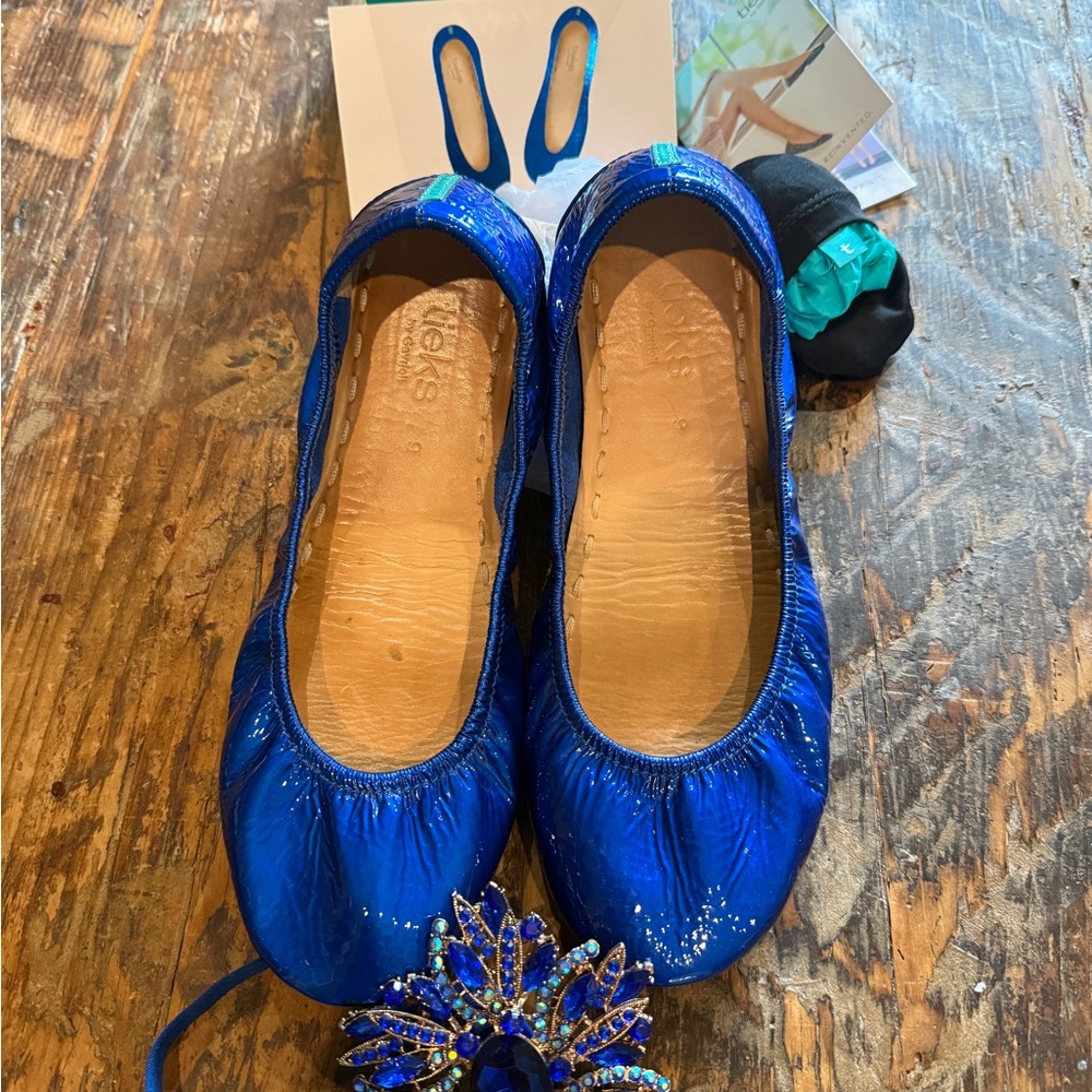 Tieks Sapphire Blue Women's Ballet Flats, size 9 EUC